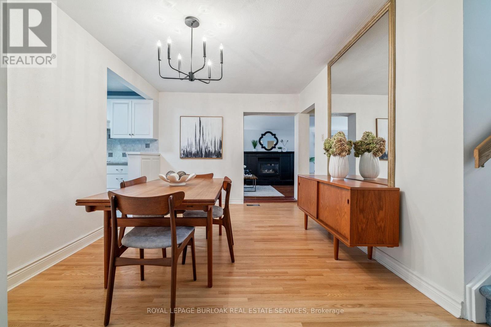 532 Elwood Road, Burlington, Ontario  L7M 3C7 - Photo 10 - W12523538