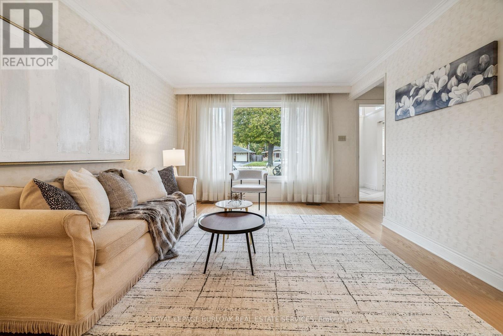 532 Elwood Road, Burlington, Ontario  L7M 3C7 - Photo 6 - W12523538