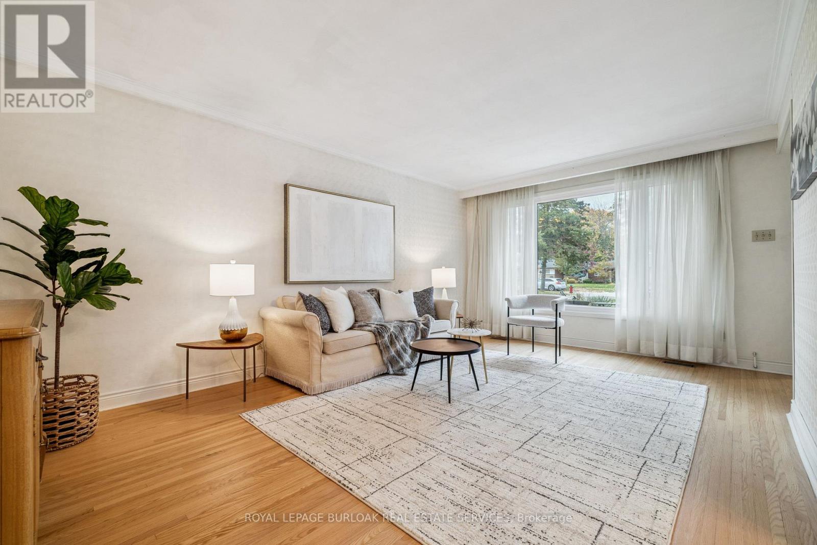 532 Elwood Road, Burlington, Ontario  L7M 3C7 - Photo 7 - W12523538