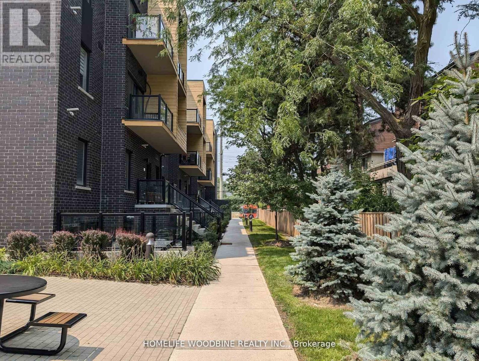 121 - 1145 Journeyman Lane, Mississauga, Ontario  L5J 0B5 - Photo 1 - W12523586