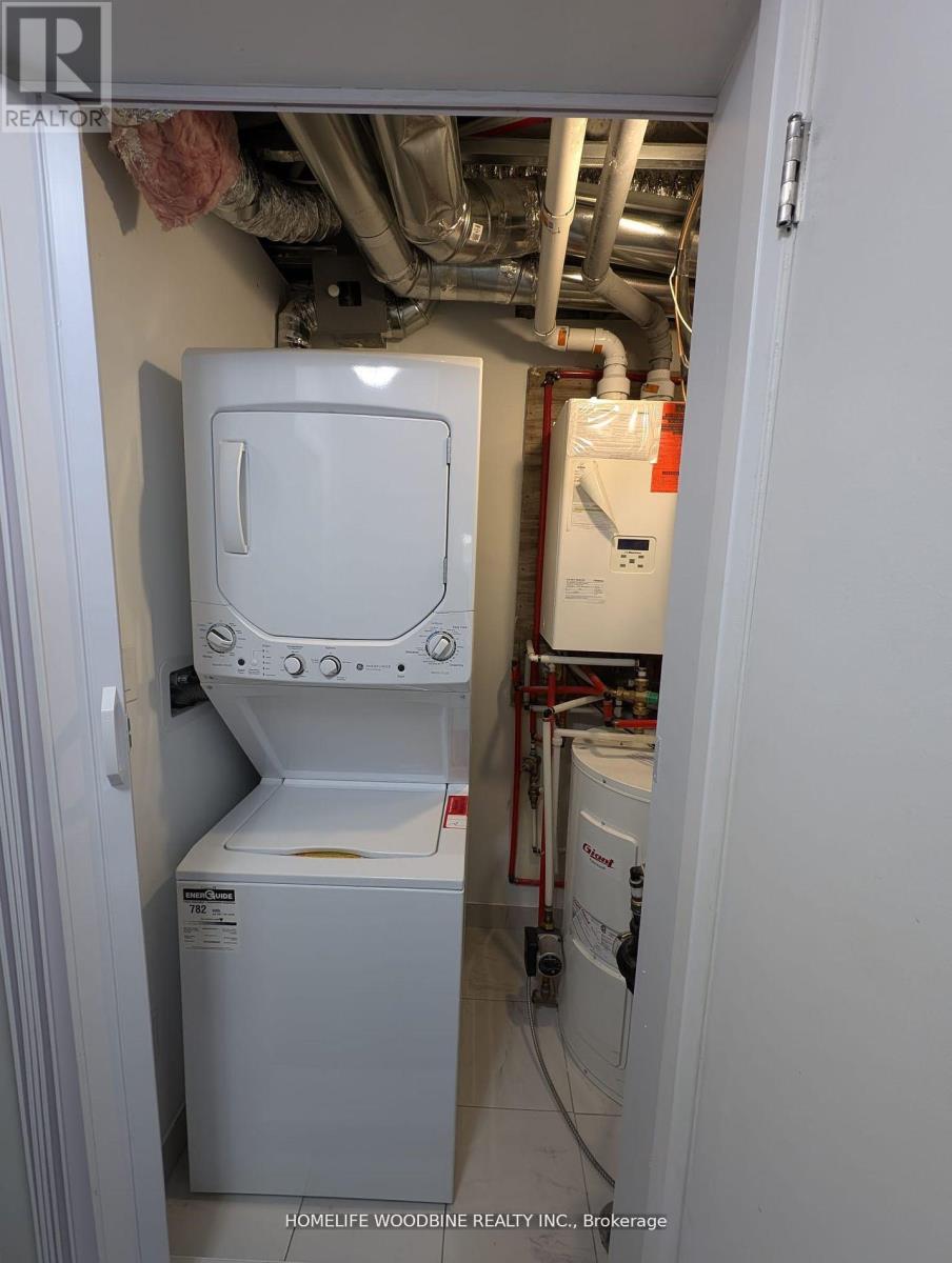 121 - 1145 Journeyman Lane, Mississauga, Ontario  L5J 0B5 - Photo 10 - W12523586