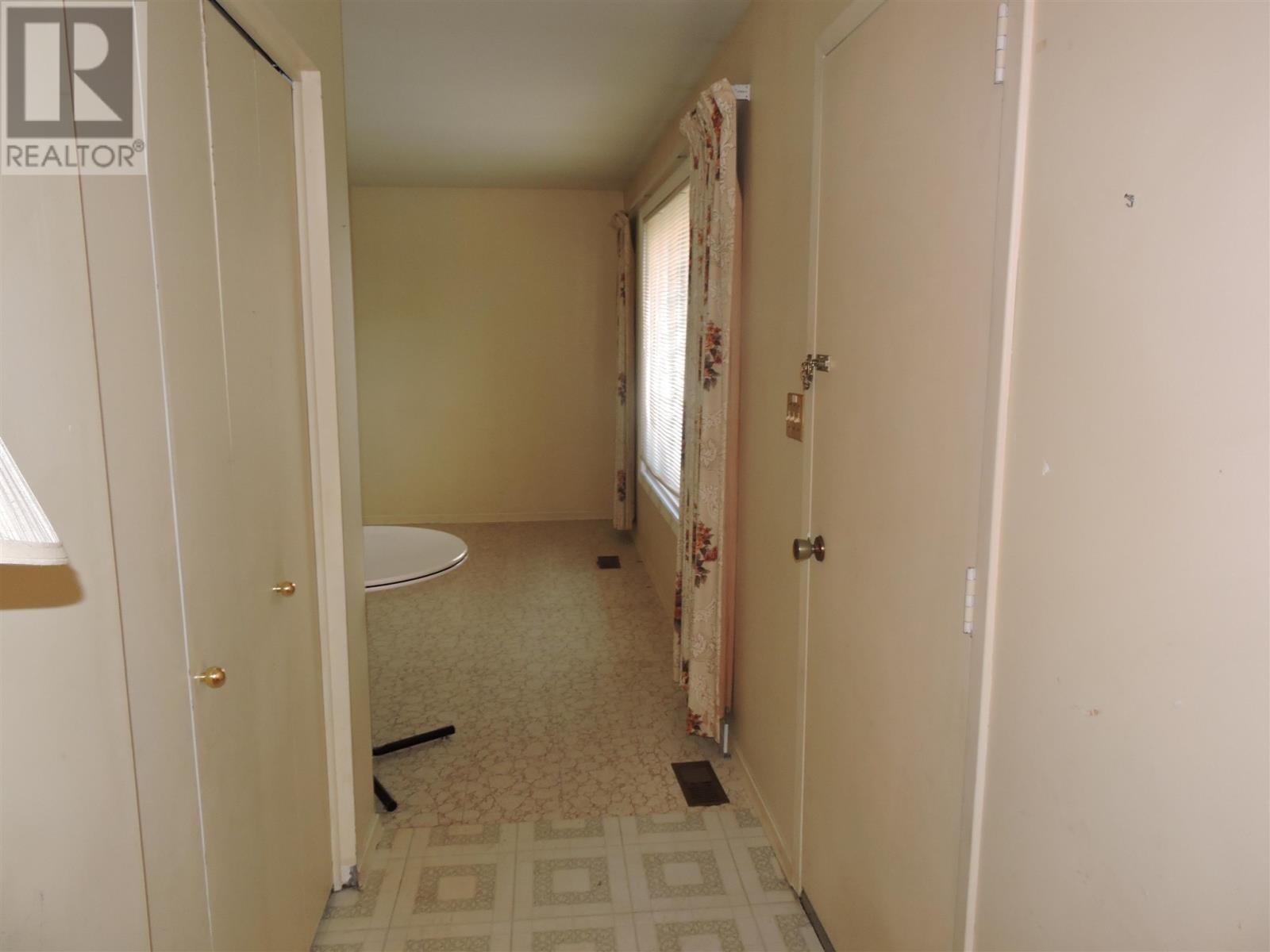 63 Dauphin Dr, Sault Se. Marie, Ontario P6A 5E9 - Photo 5 - SM253204