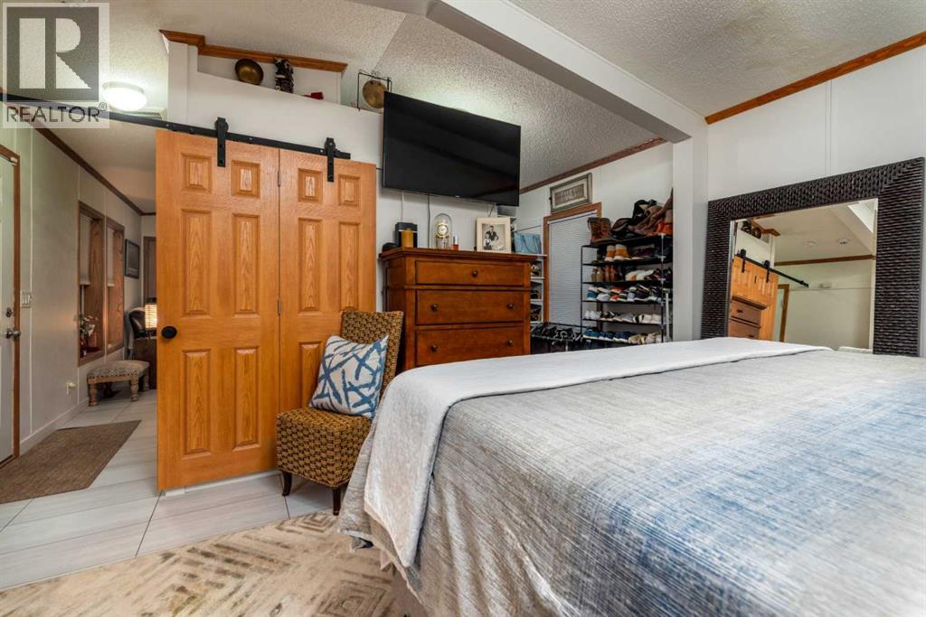 207 2 Street E, Lashburn, Saskatchewan  S0M 1H0 - Photo 14 - A2269067