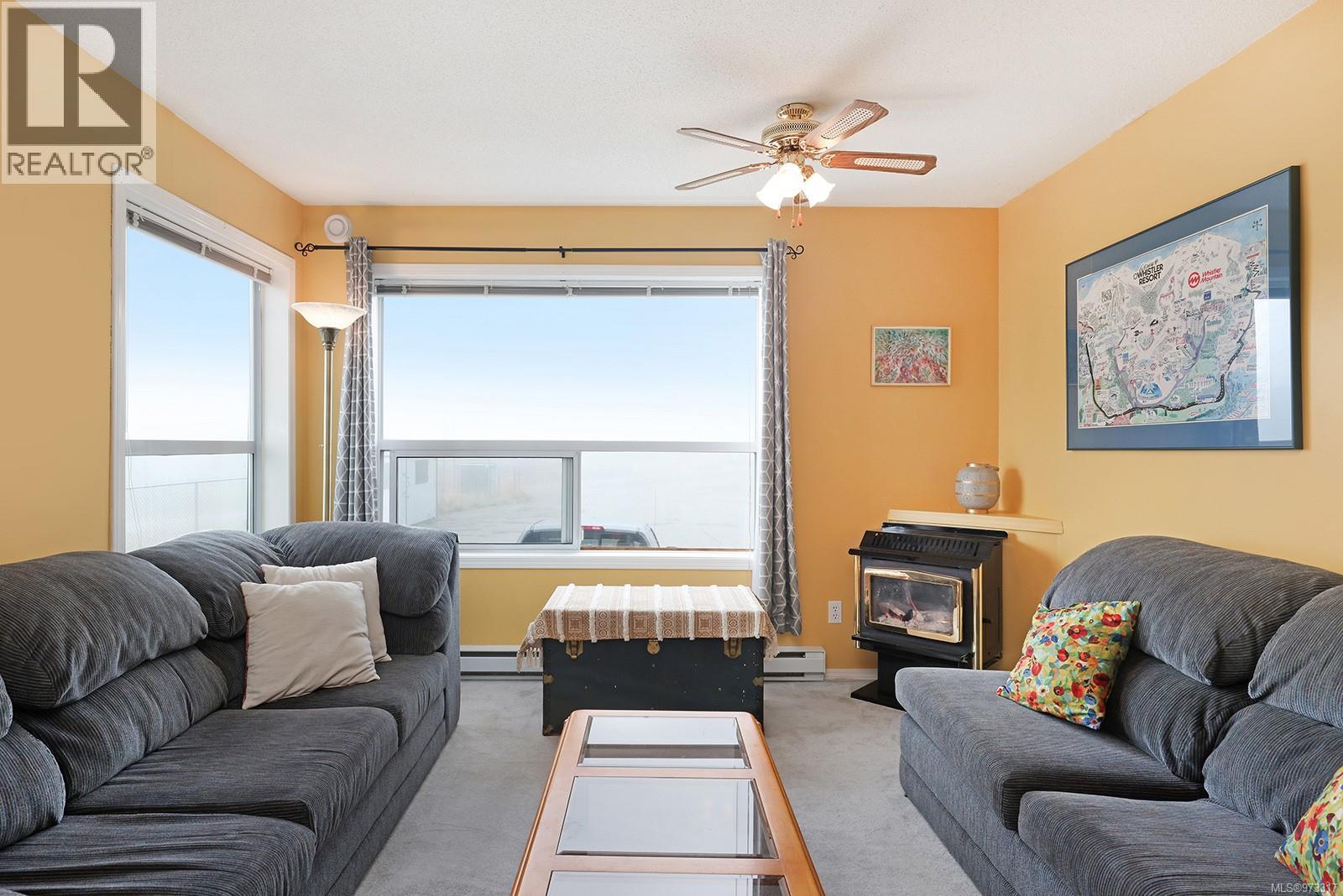 101 1105 Henry Rd, Courtenay, British Columbia V9J 1L0 - Photo 4 - 973317