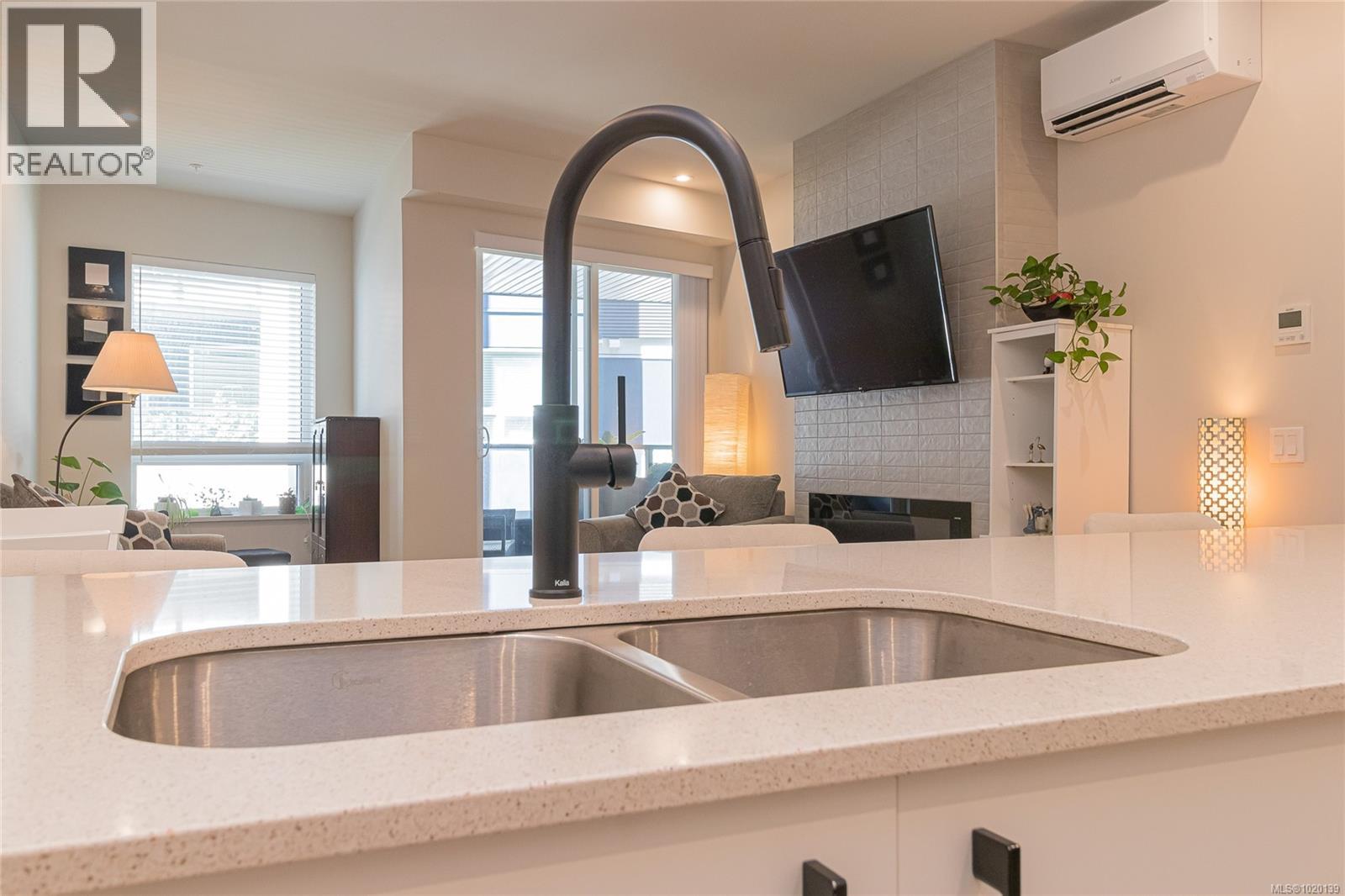 208 958 Pharoah Mews, Langford, British Columbia  V9B 6W6 - Photo 7 - 1020139