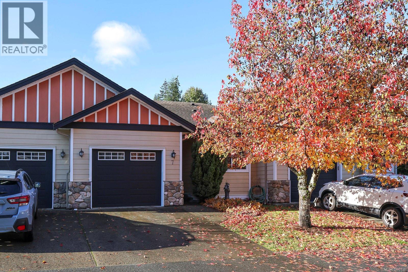 7 2728 1st St, Courtenay, British Columbia