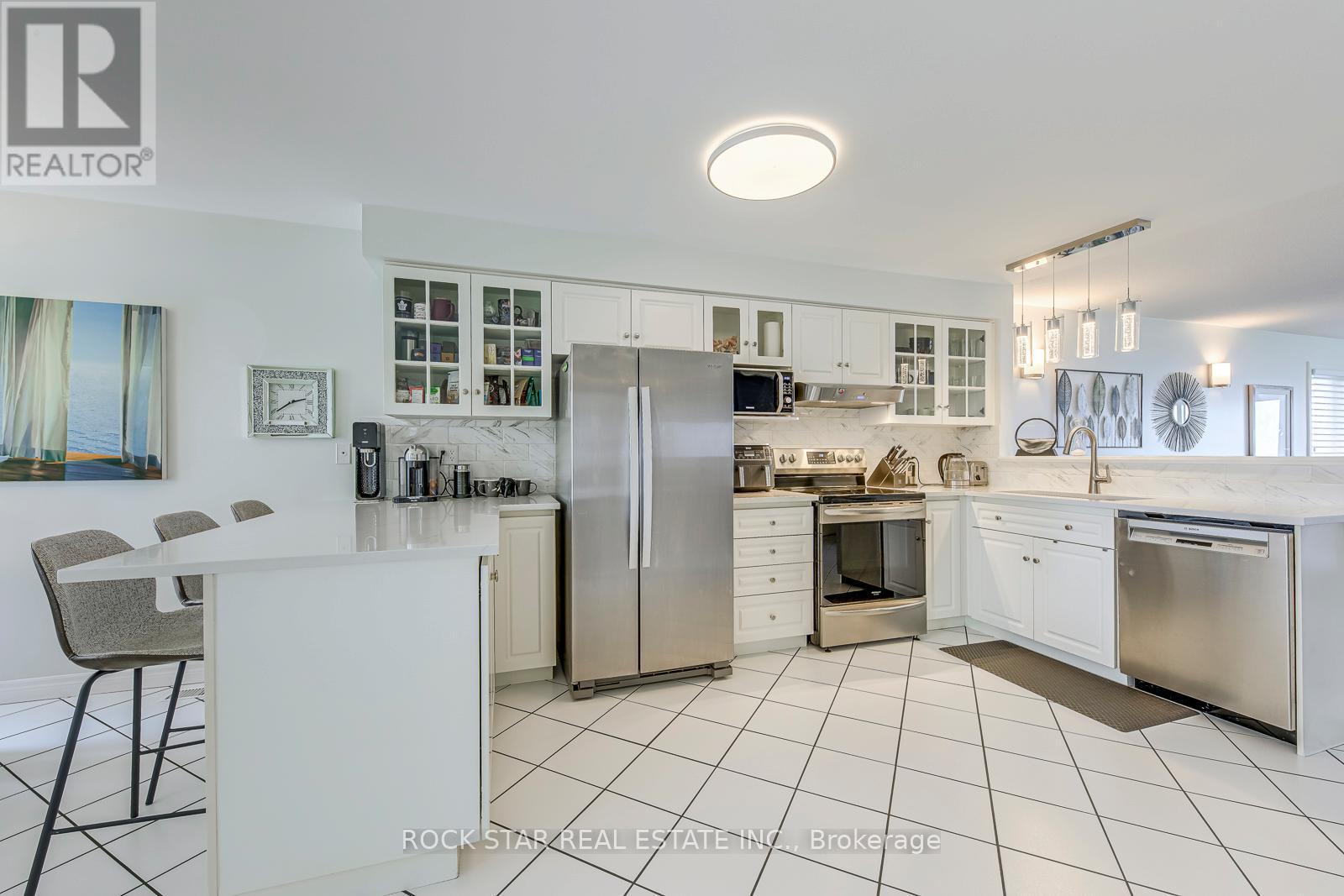 31 - 515 North Service Road, Hamilton, Ontario  L8E 5X6 - Photo 14 - X12523448