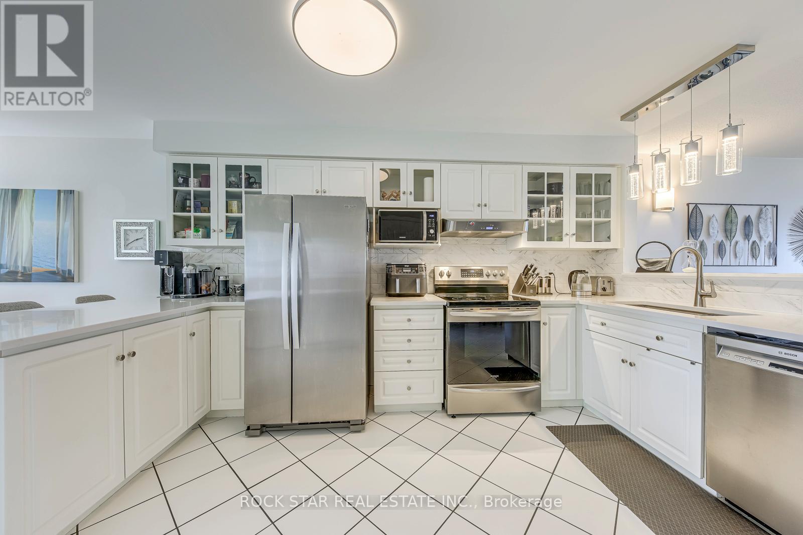 31 - 515 North Service Road, Hamilton, Ontario  L8E 5X6 - Photo 15 - X12523448