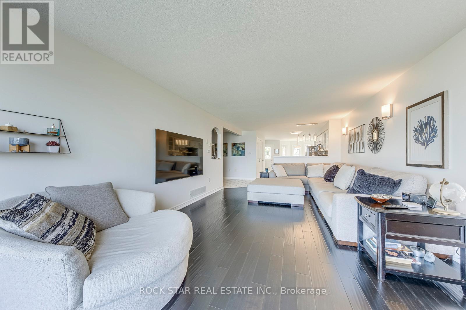 31 - 515 North Service Road, Hamilton, Ontario  L8E 5X6 - Photo 19 - X12523448