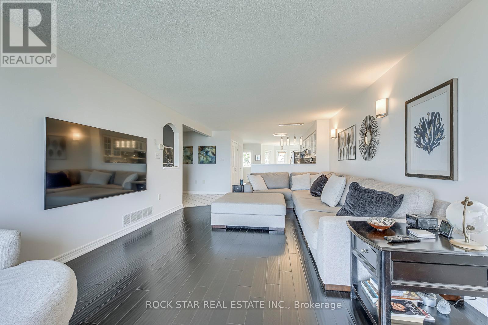 31 - 515 North Service Road, Hamilton, Ontario  L8E 5X6 - Photo 20 - X12523448