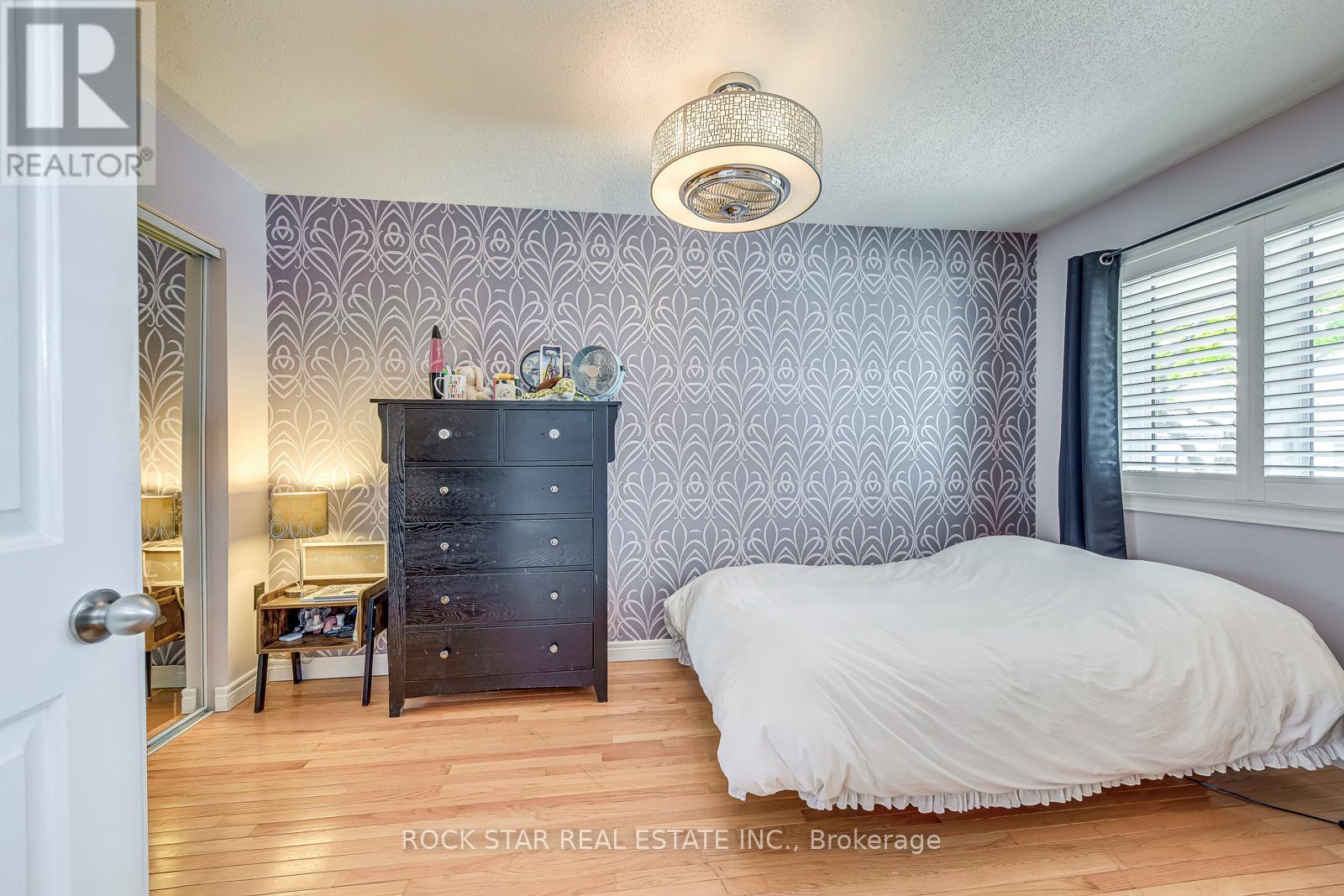 31 - 515 North Service Road, Hamilton, Ontario  L8E 5X6 - Photo 24 - X12523448