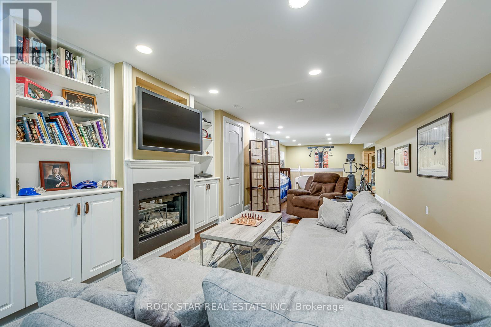 31 - 515 North Service Road, Hamilton, Ontario  L8E 5X6 - Photo 29 - X12523448