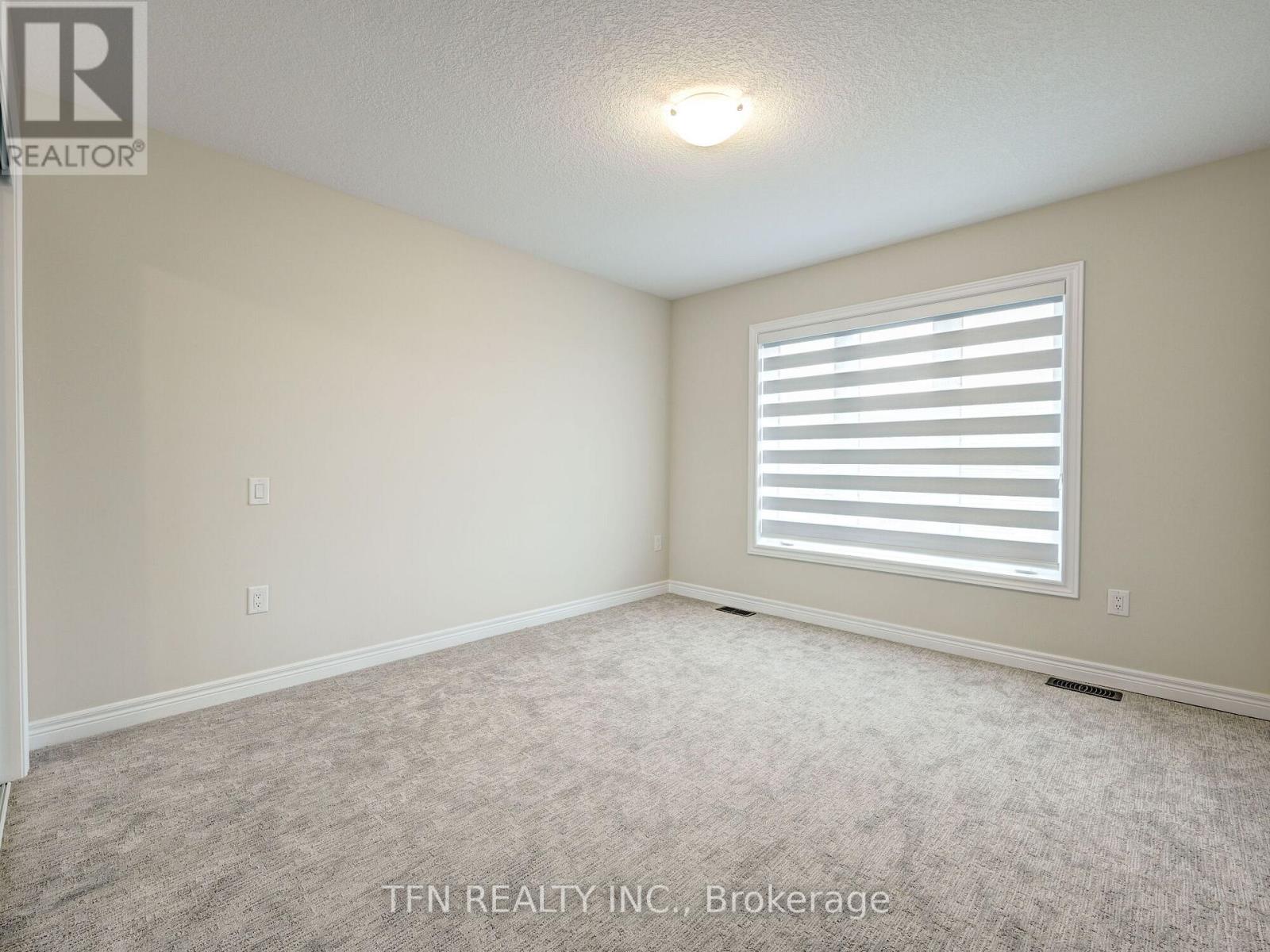 9 - 10 Birmingham Drive, Cambridge, Ontario  N1R 0C6 - Photo 14 - X12523474