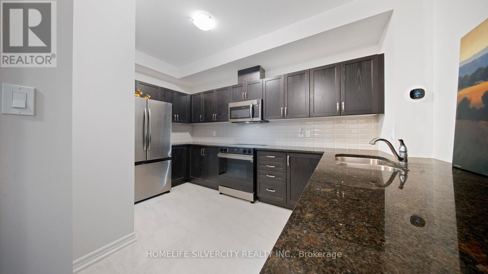 153 - 677 Park Road N, Brantford, Ontario N3R 6C2 - Photo 6 - X12523480