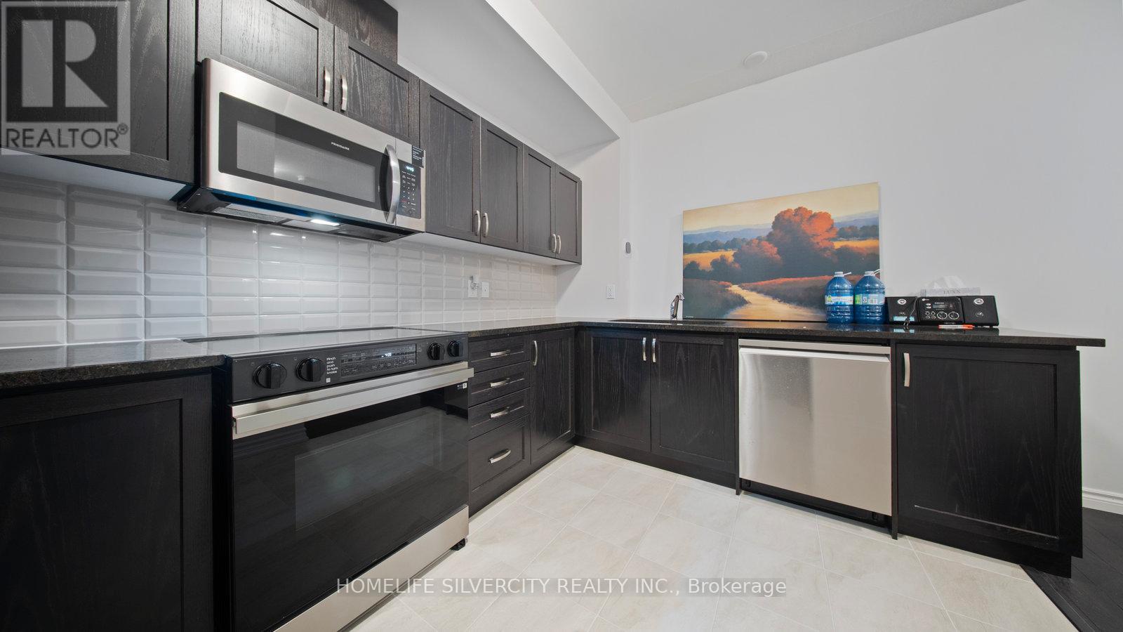 153 - 677 Park Road N, Brantford, Ontario N3R 6C2 - Photo 7 - X12523480