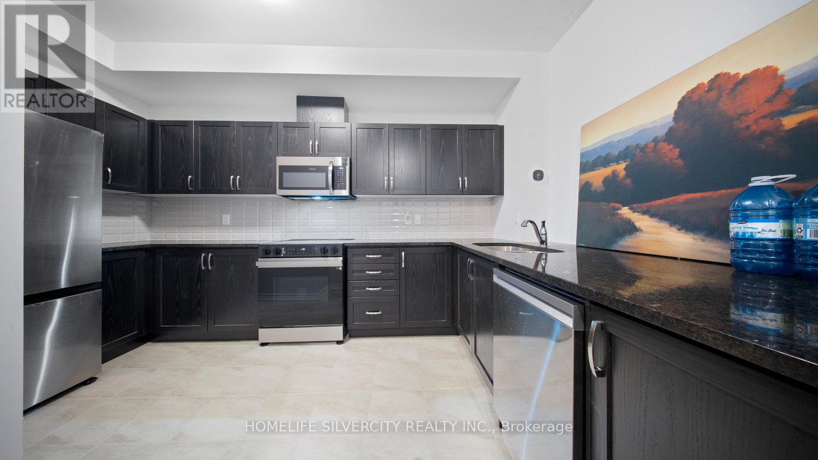 153 - 677 Park Road N, Brantford, Ontario N3R 6C2 - Photo 8 - X12523480