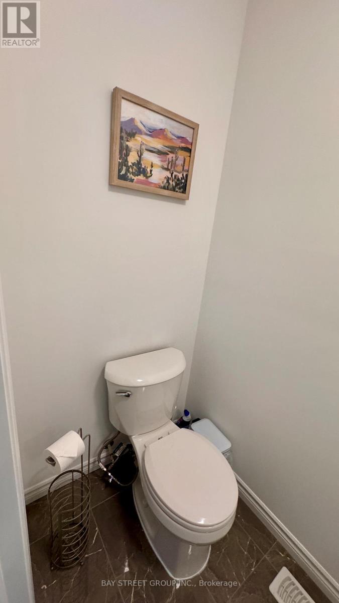 5921 Bentley Common, Niagara Falls, Ontario  L2G 3T6 - Photo 16 - X12523568