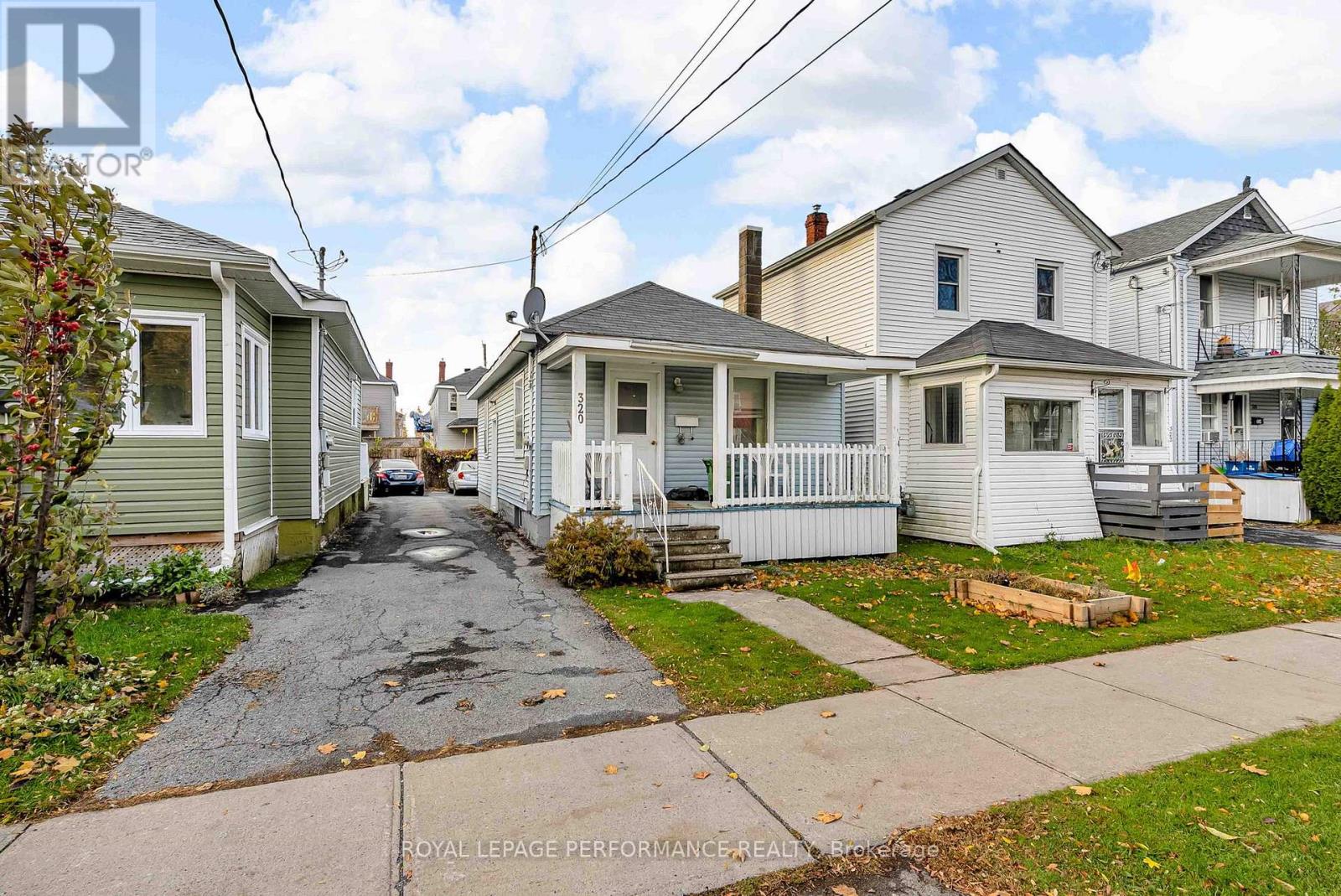 320 St Felix Street, Cornwall, Ontario K6H 5A6 - Photo 3 - X12523806