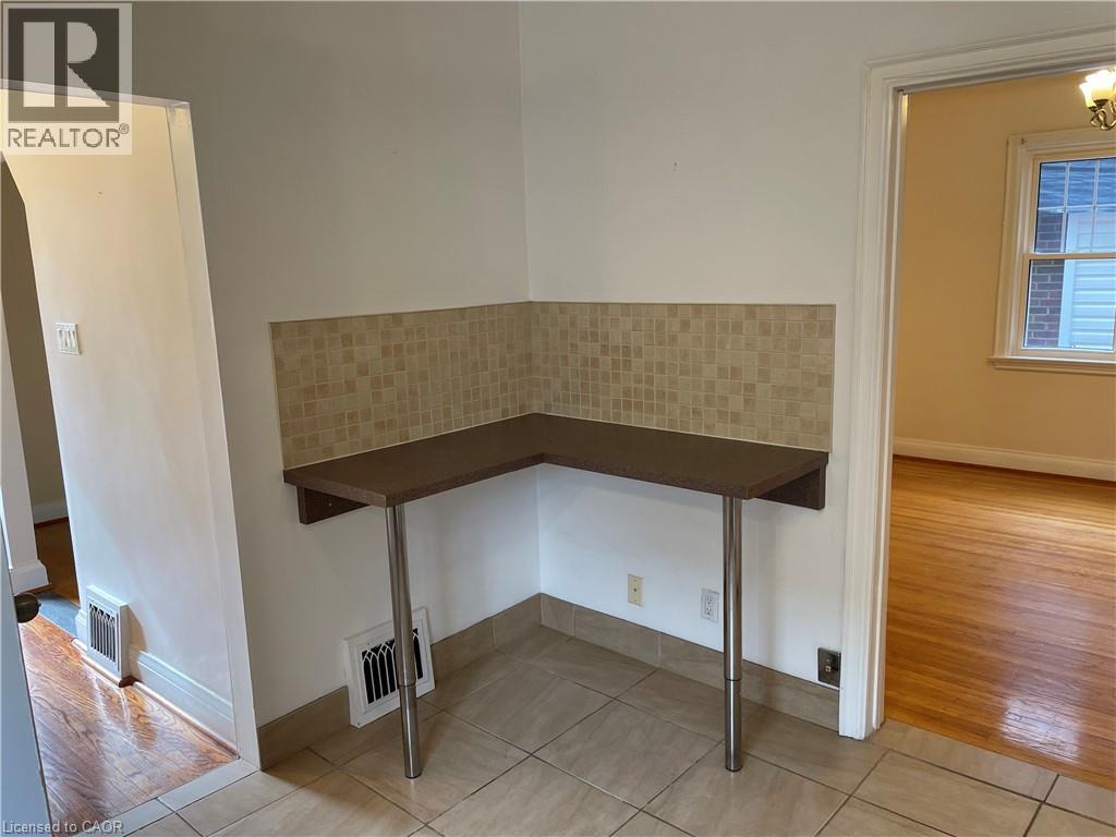 111 Ottawa Street, Hamilton, Ontario L8K 2E2 - Photo 5 - 40786691
