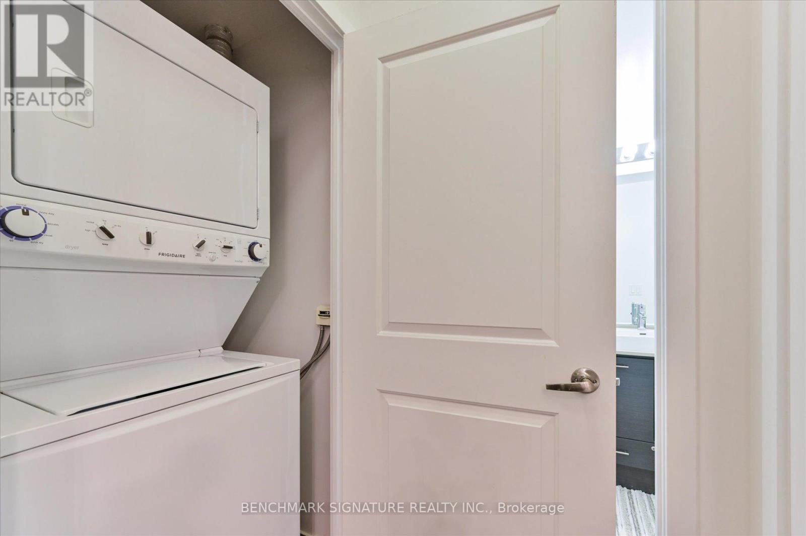 404 - 26 Norton Avenue, Toronto, Ontario  M2N 0H6 - Photo 17 - C12523628