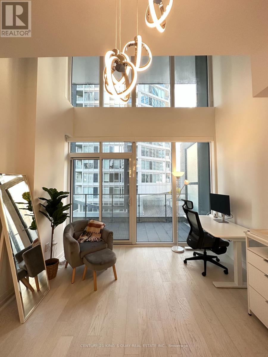 719 - 77 SHUTER STREET, Toronto, Ontario