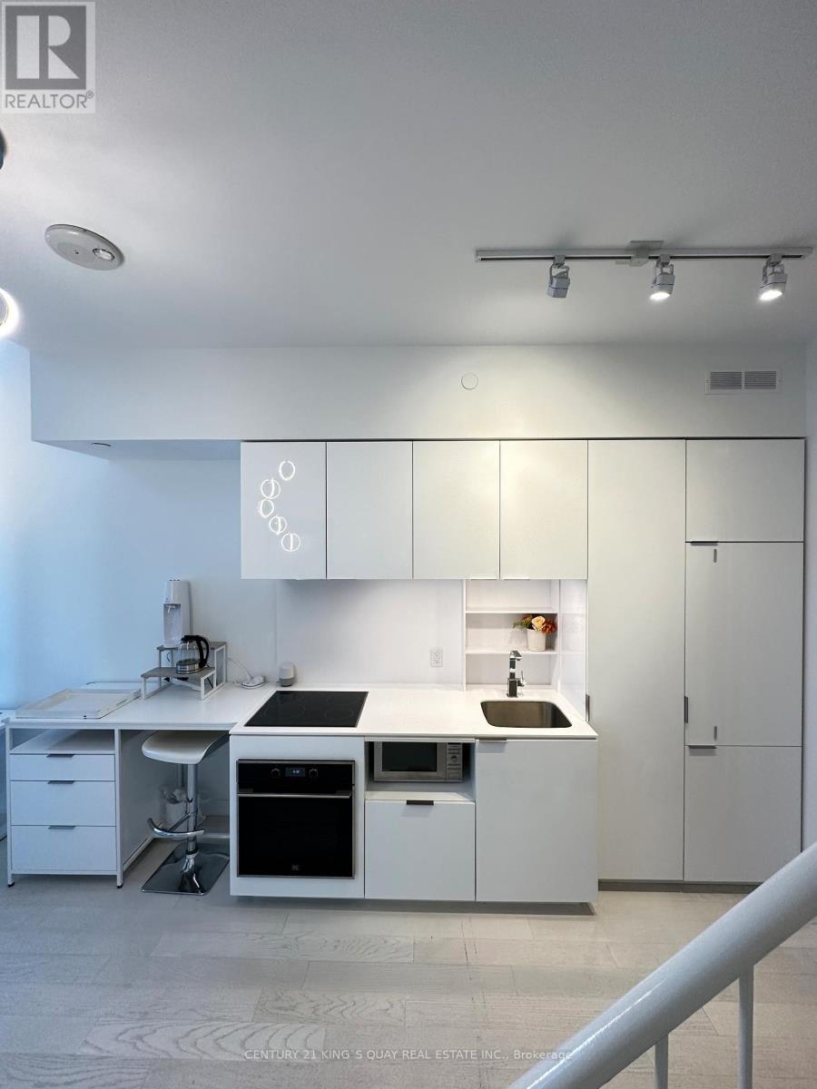 719 - 77 Shuter Street, Toronto, Ontario  M5B 0B8 - Photo 2 - C12523630