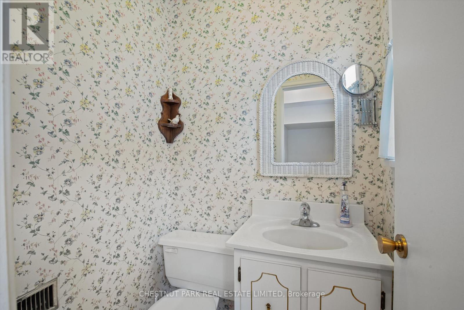 16 Everingham Court, Toronto, Ontario  M2M 2J5 - Photo 16 - C12523652