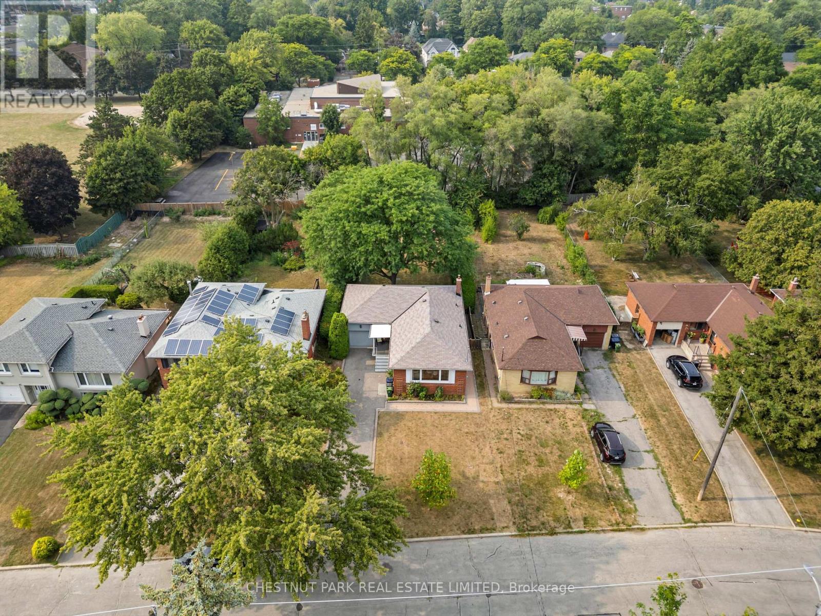 16 Everingham Court, Toronto, Ontario  M2M 2J5 - Photo 20 - C12523652