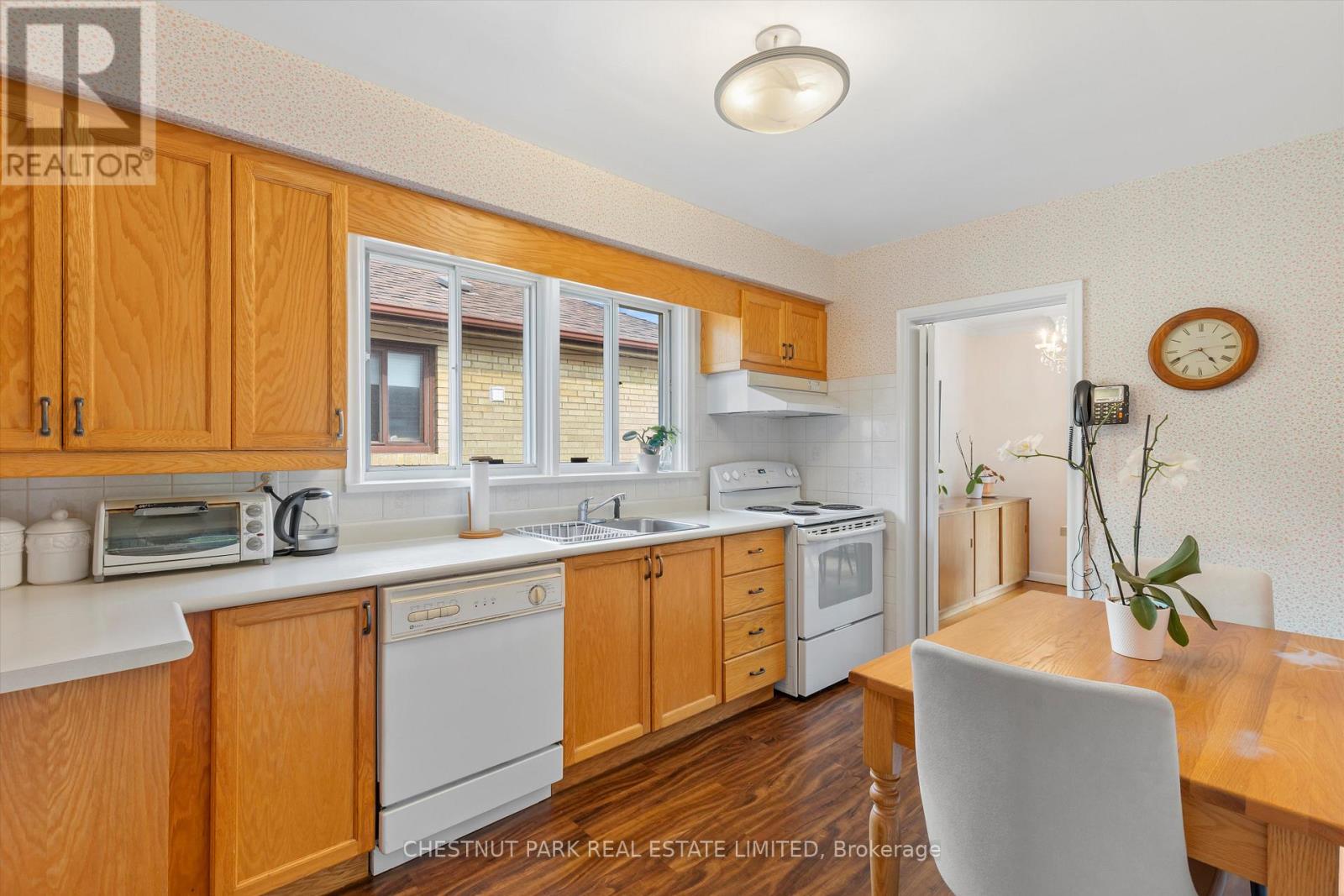 16 Everingham Court, Toronto, Ontario  M2M 2J5 - Photo 8 - C12523652