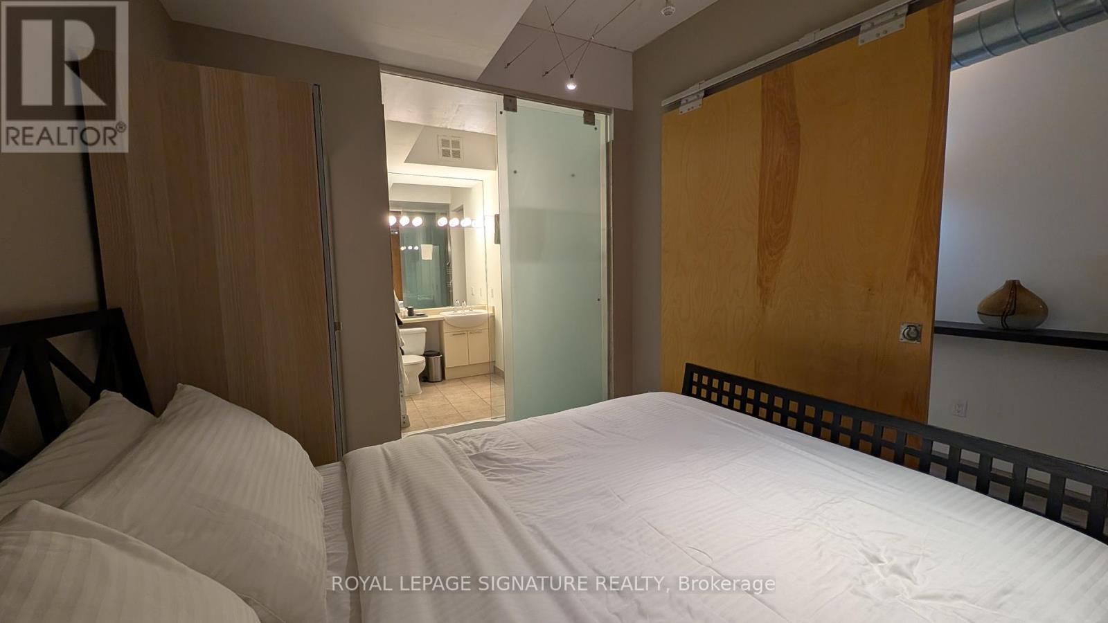 831 - 155 Dalhousie Street, Toronto, Ontario  M5B 2P7 - Photo 9 - C12523746