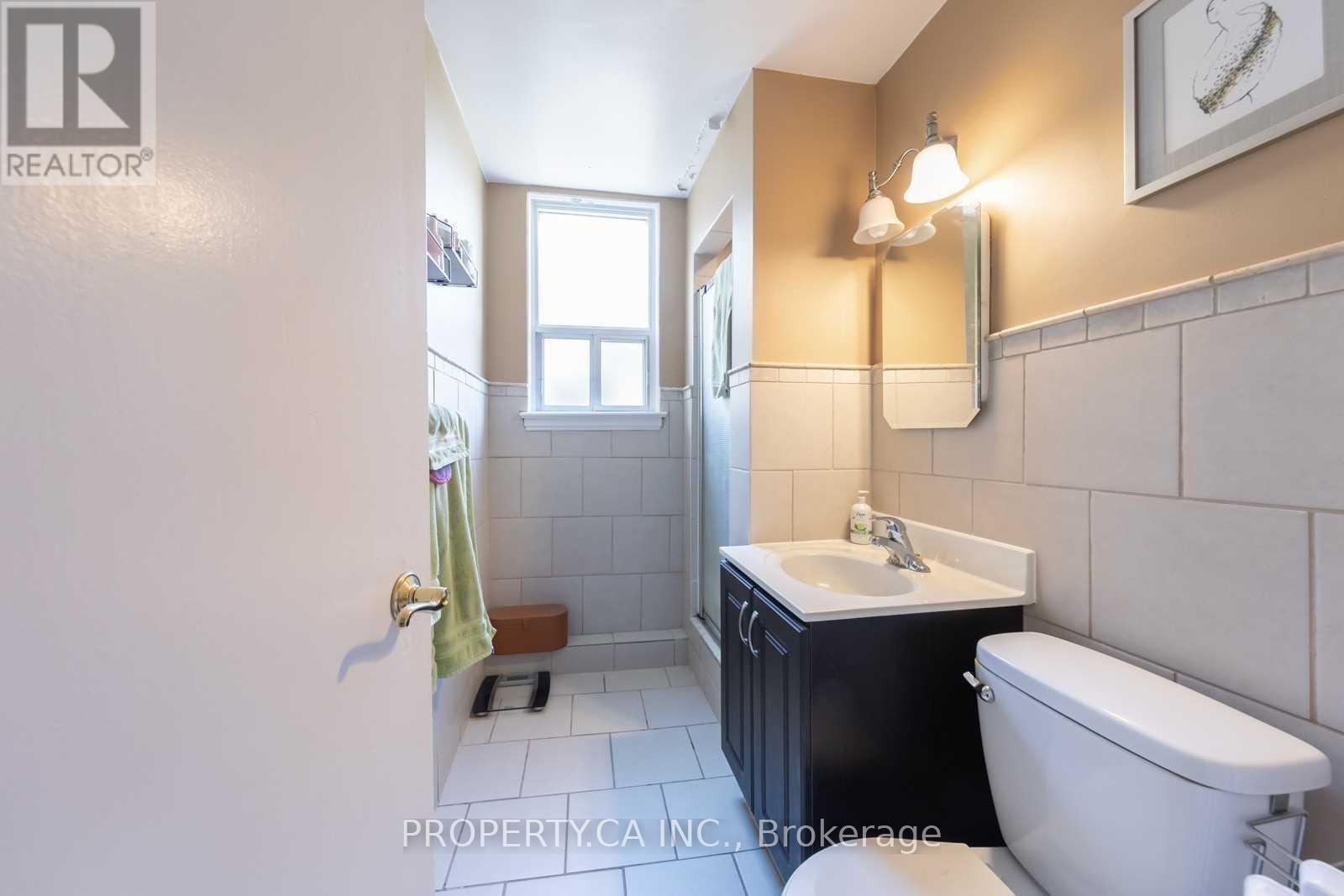 3 - 117 Cheritan Avenue, Toronto, Ontario  M4R 1S8 - Photo 16 - C12523796
