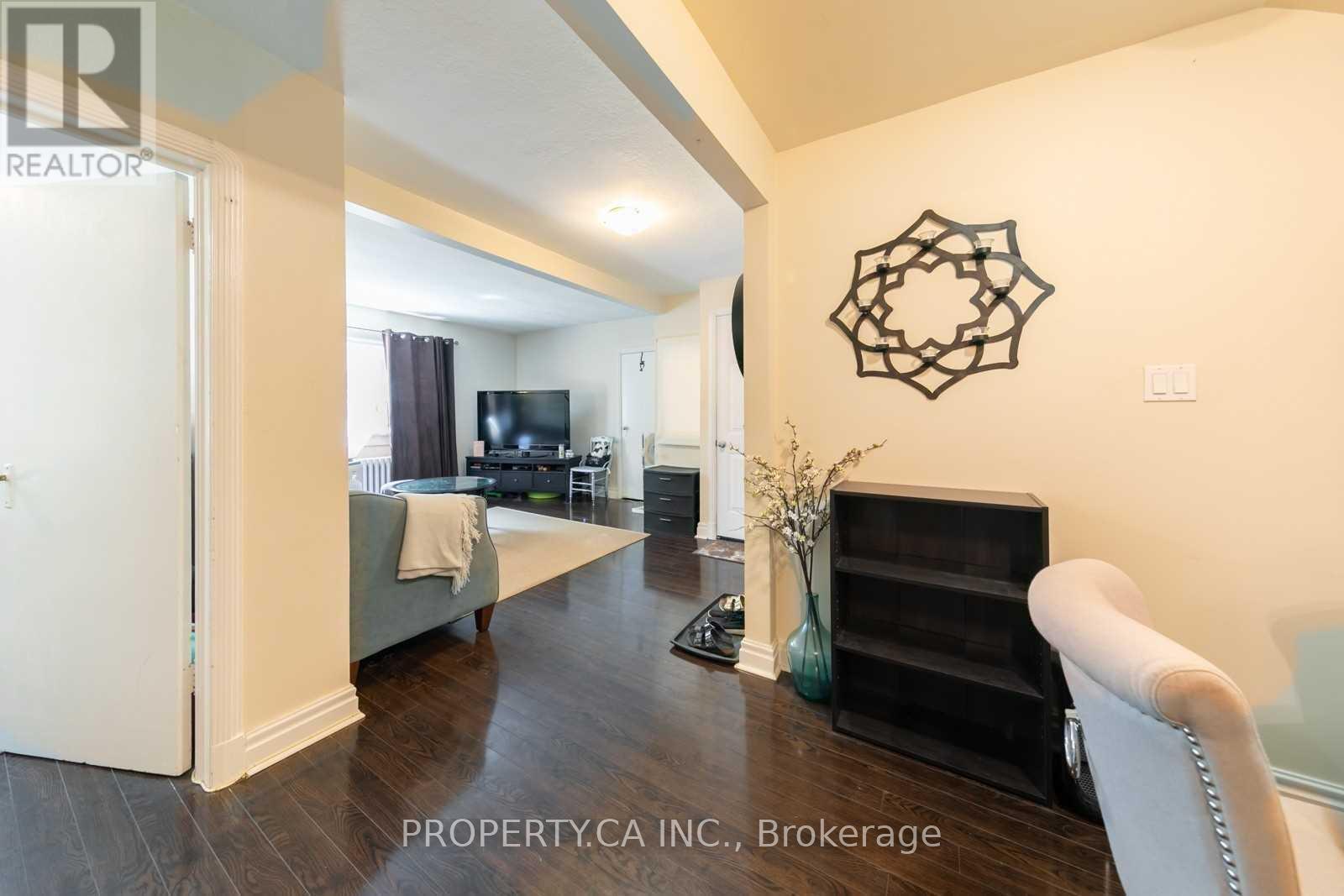 3 - 117 Cheritan Avenue, Toronto, Ontario  M4R 1S8 - Photo 8 - C12523796