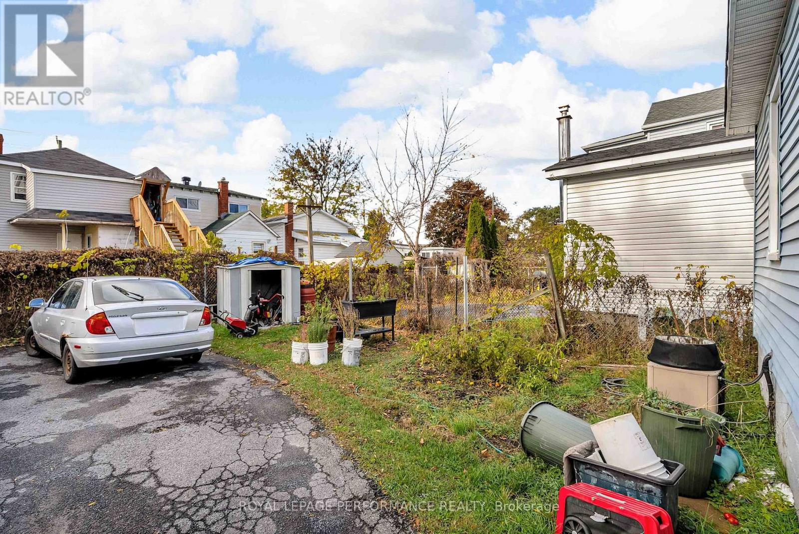 320 St Felix Street, Cornwall, Ontario K6H 5A6 - Photo 18 - X12523806