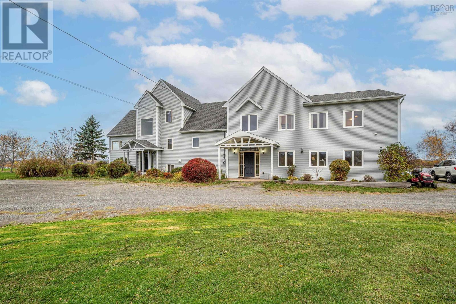 215 Cloverdale Drive, Martock, Nova Scotia  B0N 2T0 - Photo 2 - 202527550