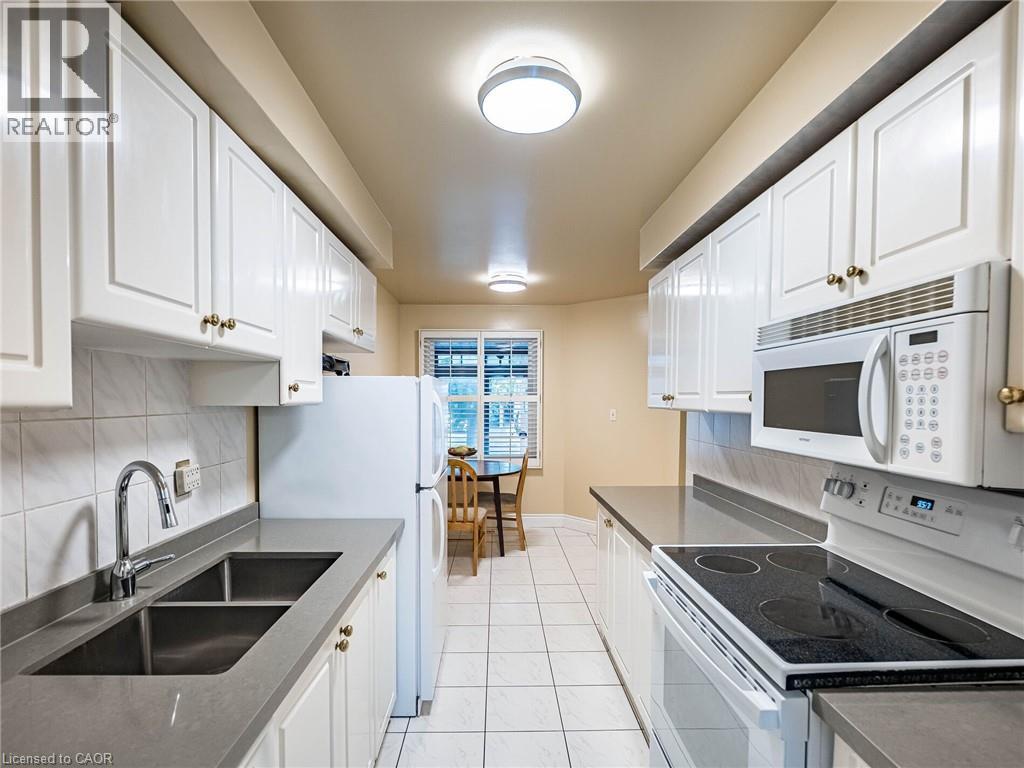 69 New Seabury Drive, Concord, Ontario  L4K 2B7 - Photo 10 - 40776129