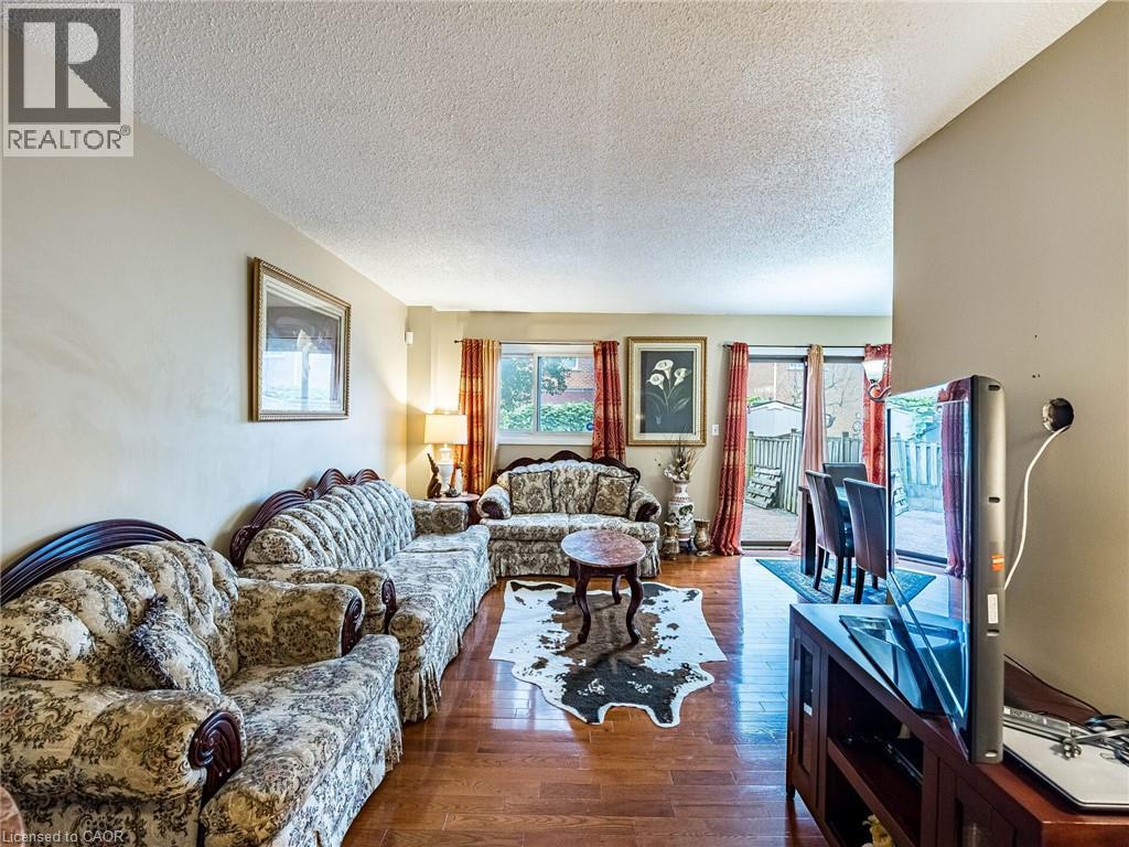 69 New Seabury Drive, Concord, Ontario  L4K 2B7 - Photo 6 - 40776129