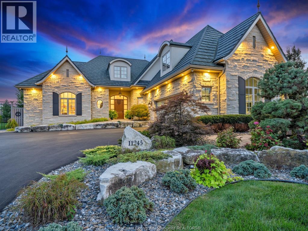 11245 Riverside Drive, Windsor, Ontario N8P 1A5 - Photo 1 - 25028352