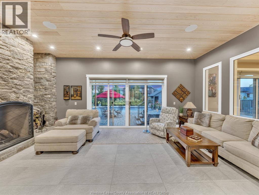 11245 Riverside Drive, Windsor, Ontario N8P 1A5 - Photo 12 - 25028352