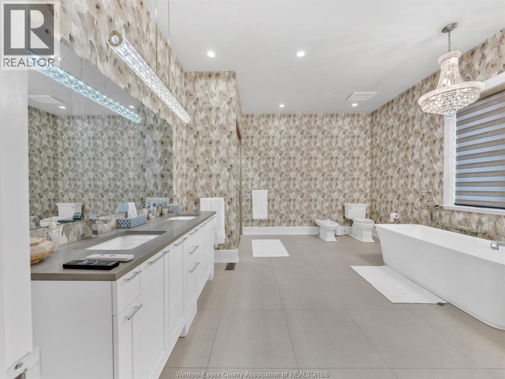 11245 Riverside Drive, Windsor, Ontario N8P 1A5 - Photo 18 - 25028352