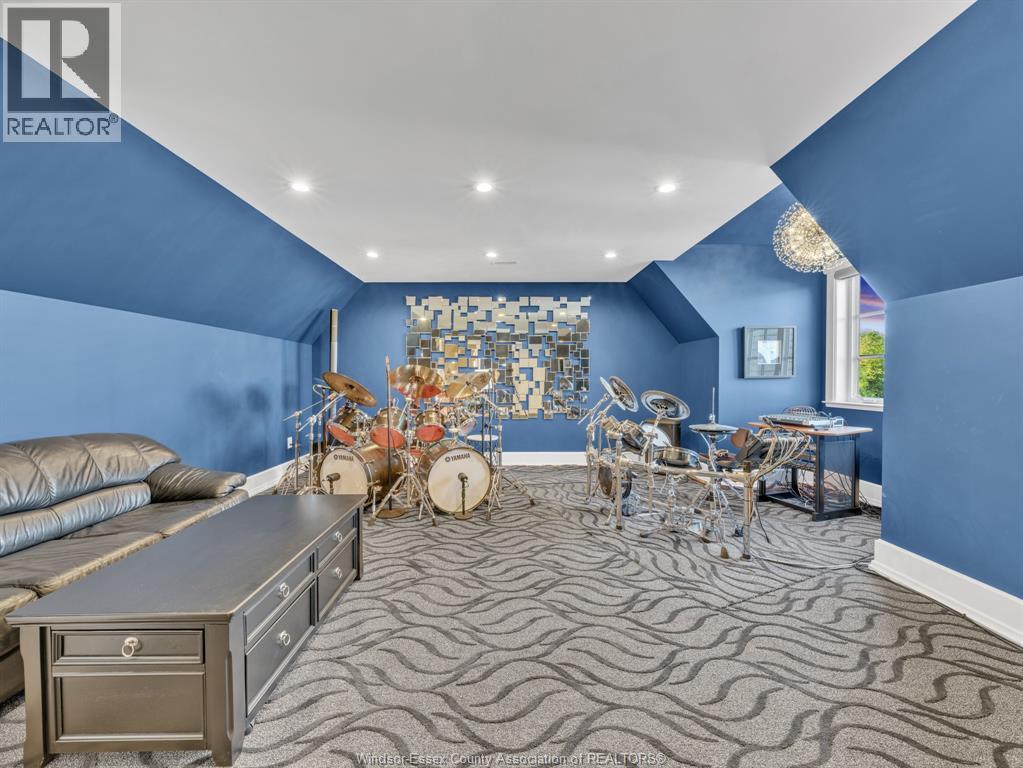 11245 Riverside Drive, Windsor, Ontario N8P 1A5 - Photo 33 - 25028352