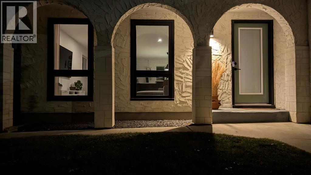 1240 Mapleglade Crescent Se, Calgary, Alberta  T2J 2H3 - Photo 5 - A2261189