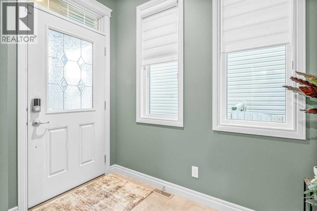 262 Hillcrest Circle Sw, Airdrie, Alberta  T4B 0Y7 - Photo 2 - A2261914