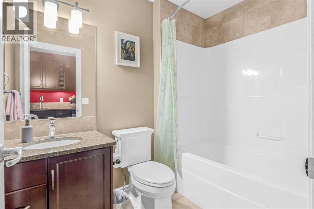 262 Hillcrest Circle Sw, Airdrie, Alberta  T4B 0Y7 - Photo 33 - A2261914