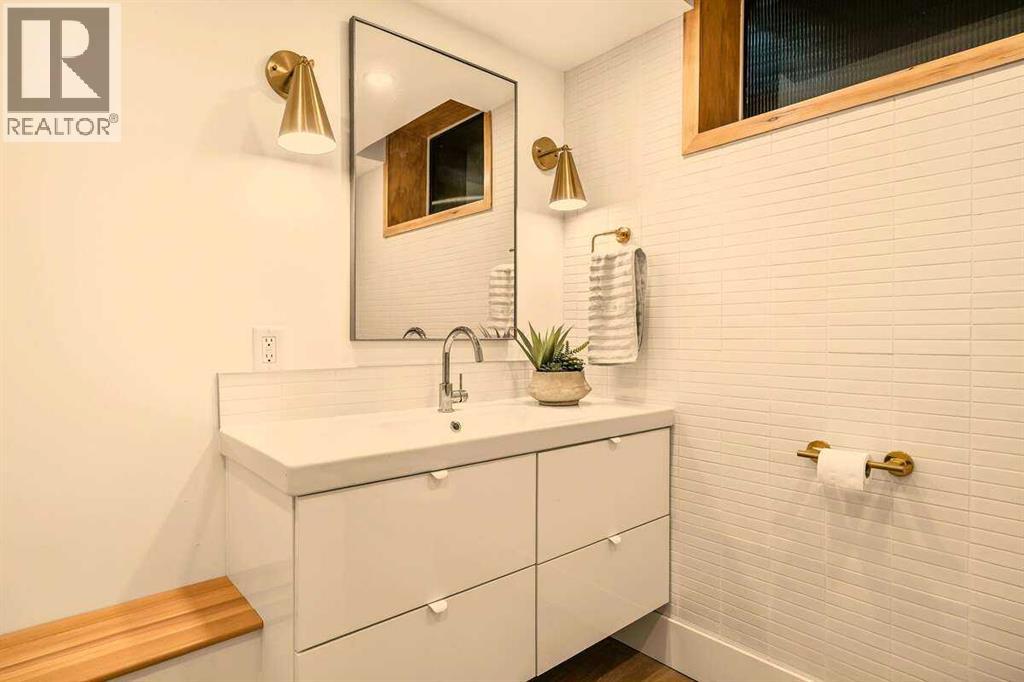 2724 Crawford Road Nw, Calgary, Alberta  T2L 1E1 - Photo 32 - A2263894