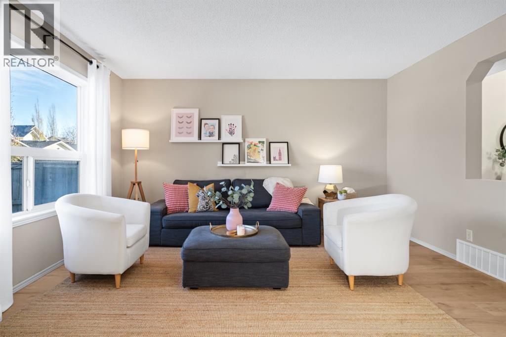 304 Cranfield Gardens, Calgary, Alberta  T3M 1H8 - Photo 6 - A2267753