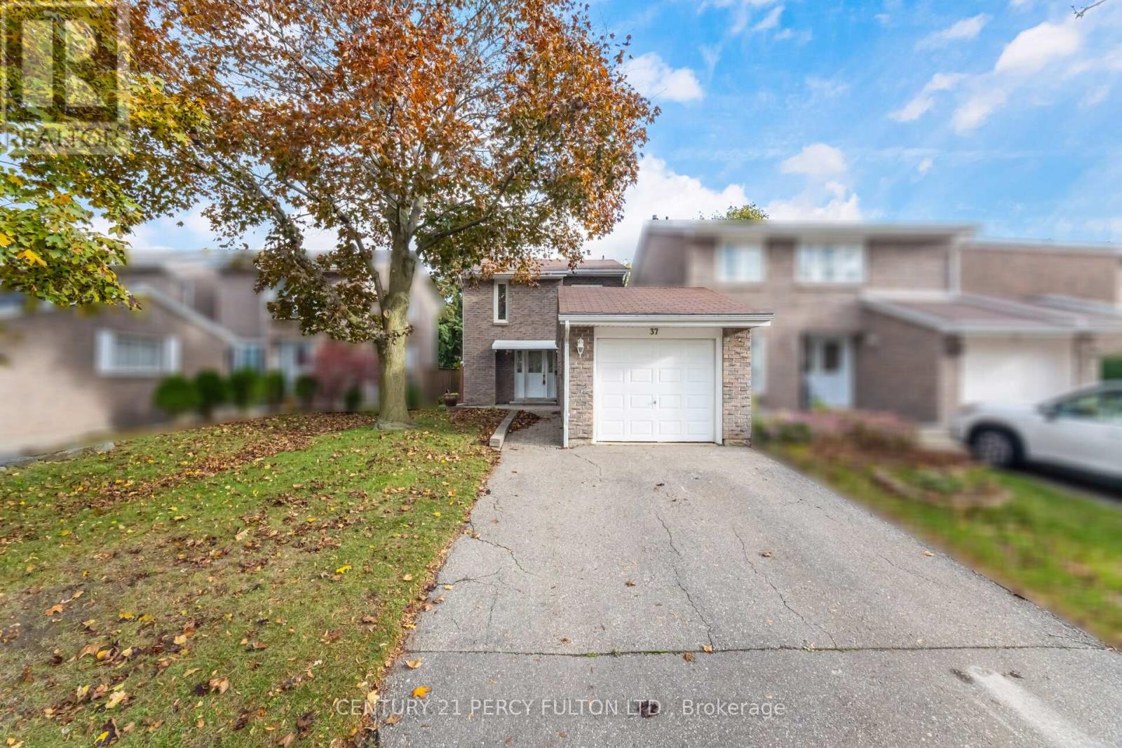 37 AMBERCROFT BOULEVARD, Toronto, Ontario