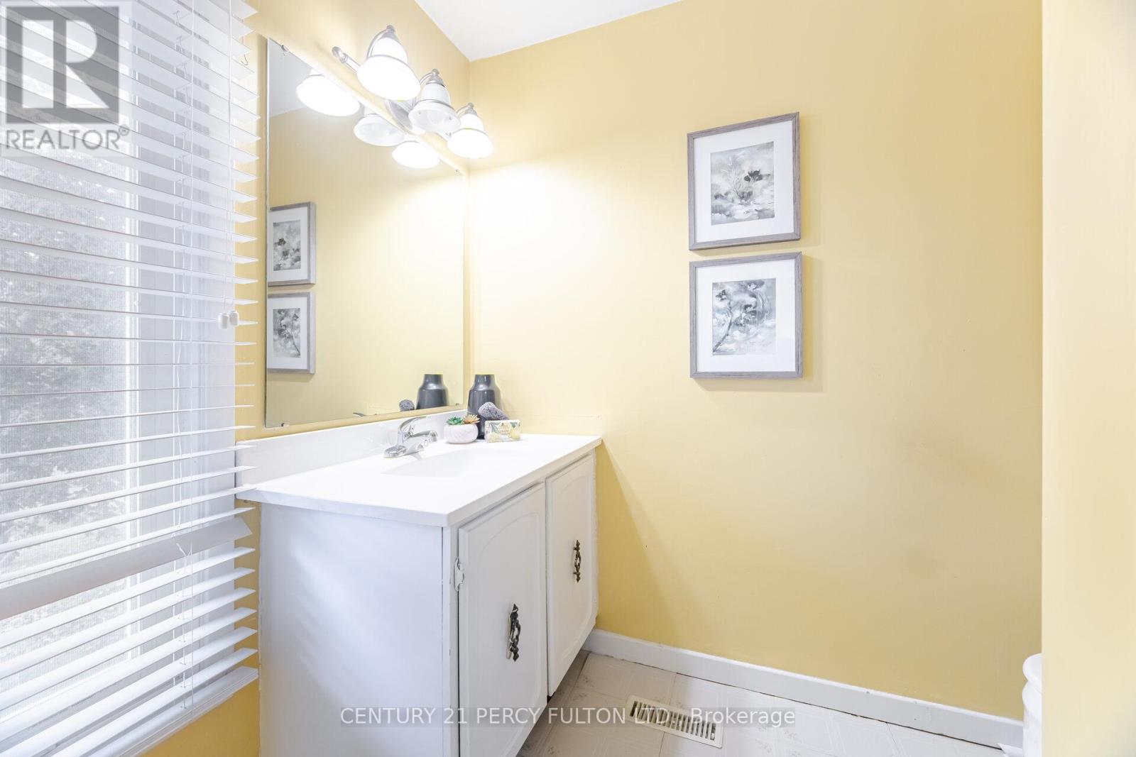 37 Ambercroft Boulevard, Toronto, Ontario  M1W 2Z6 - Photo 18 - E12523666