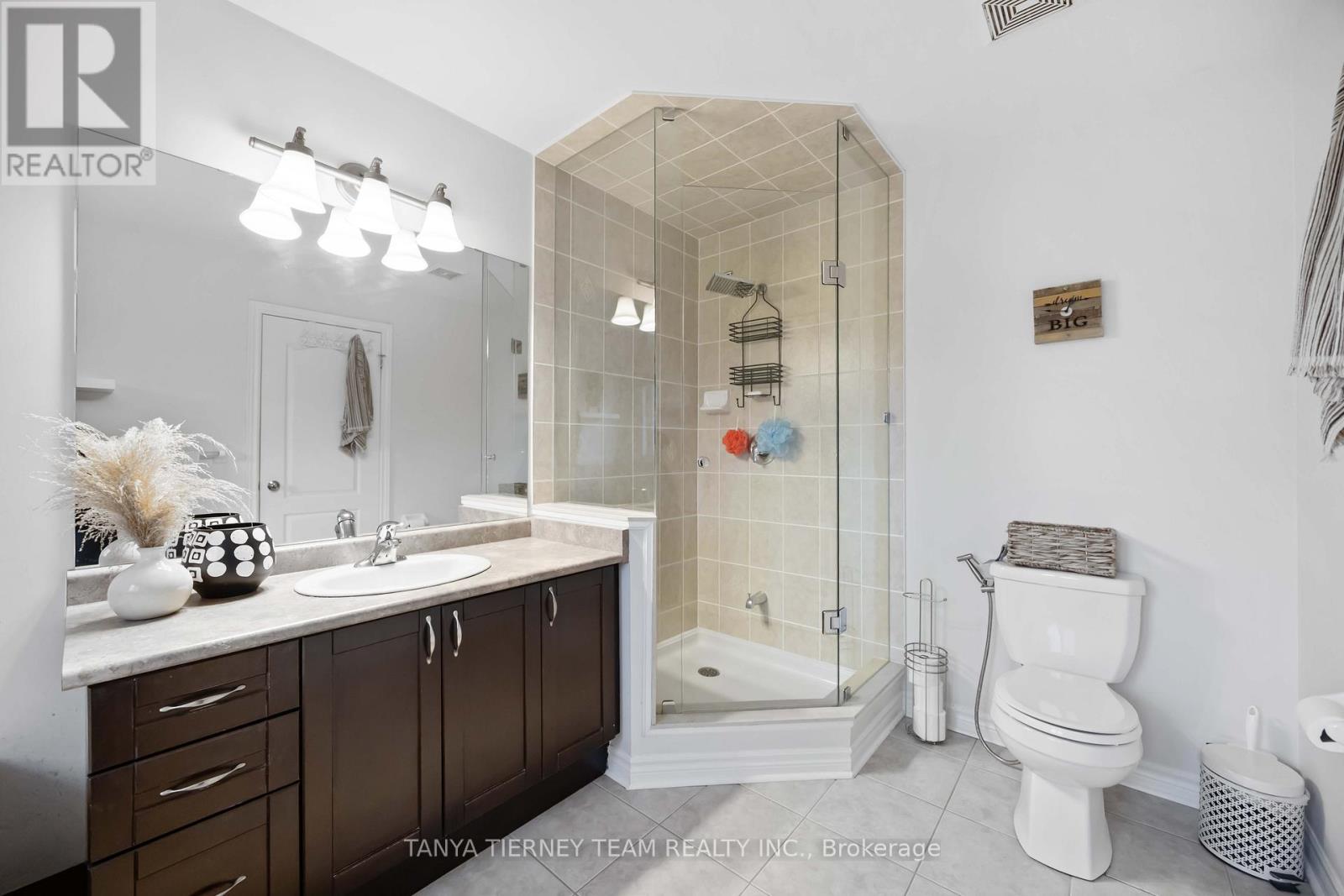 67 Florence Drive, Whitby, Ontario  L1R 0K3 - Photo 31 - E12523670