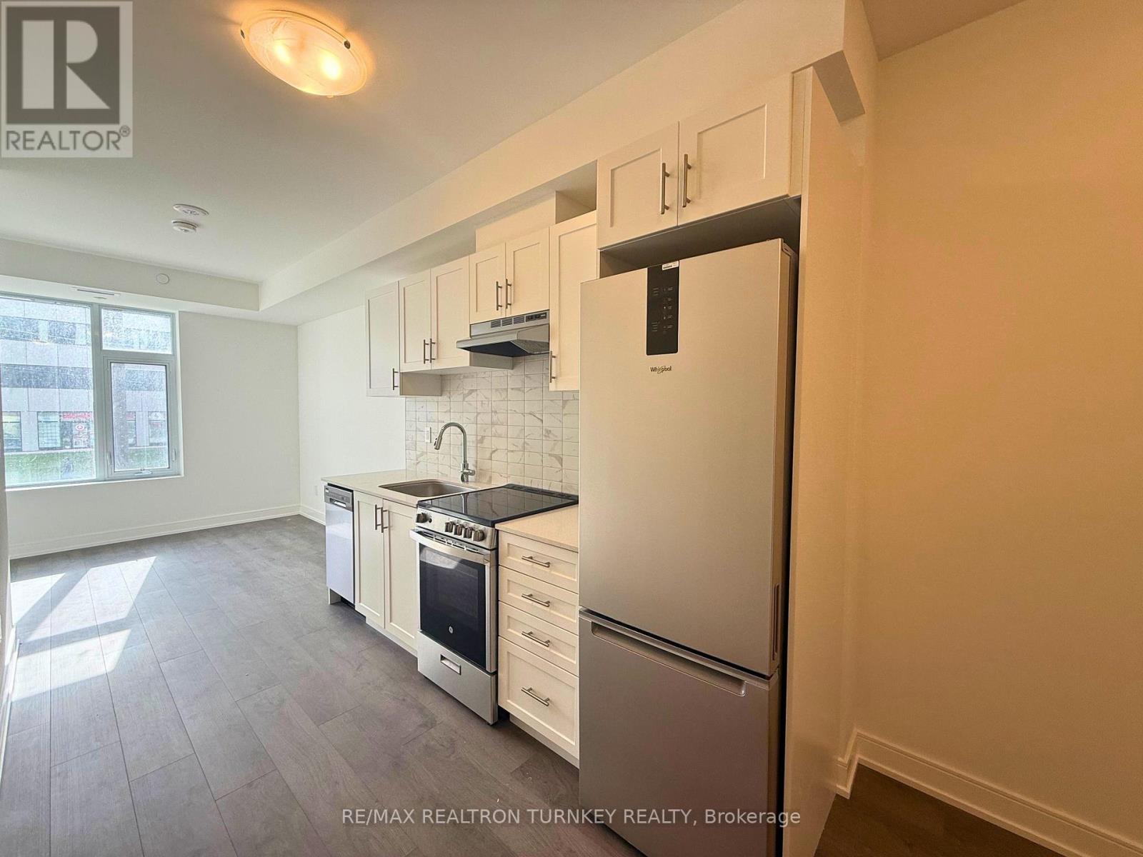 B206 - 715 Davis Drive, Newmarket, Ontario  L3Y 0J2 - Photo 5 - N12474512