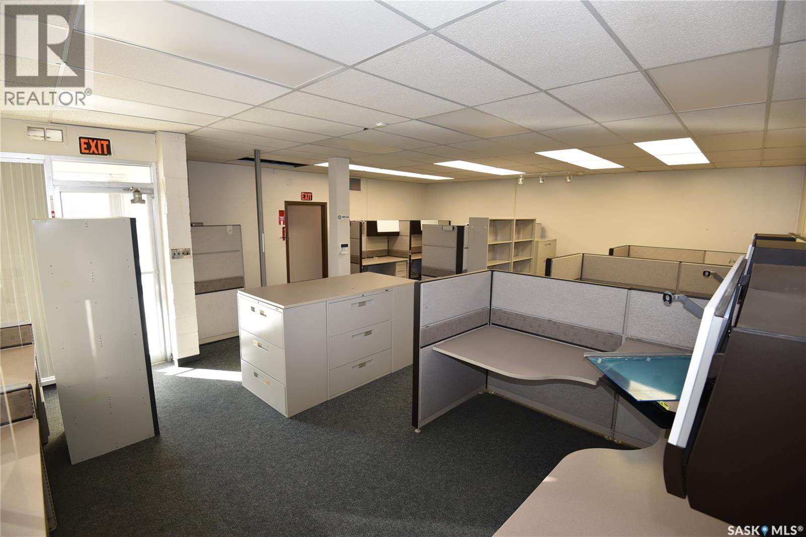 301 1st Avenue E, Nipawin, Saskatchewan  S0E 1E0 - Photo 6 - SK023684